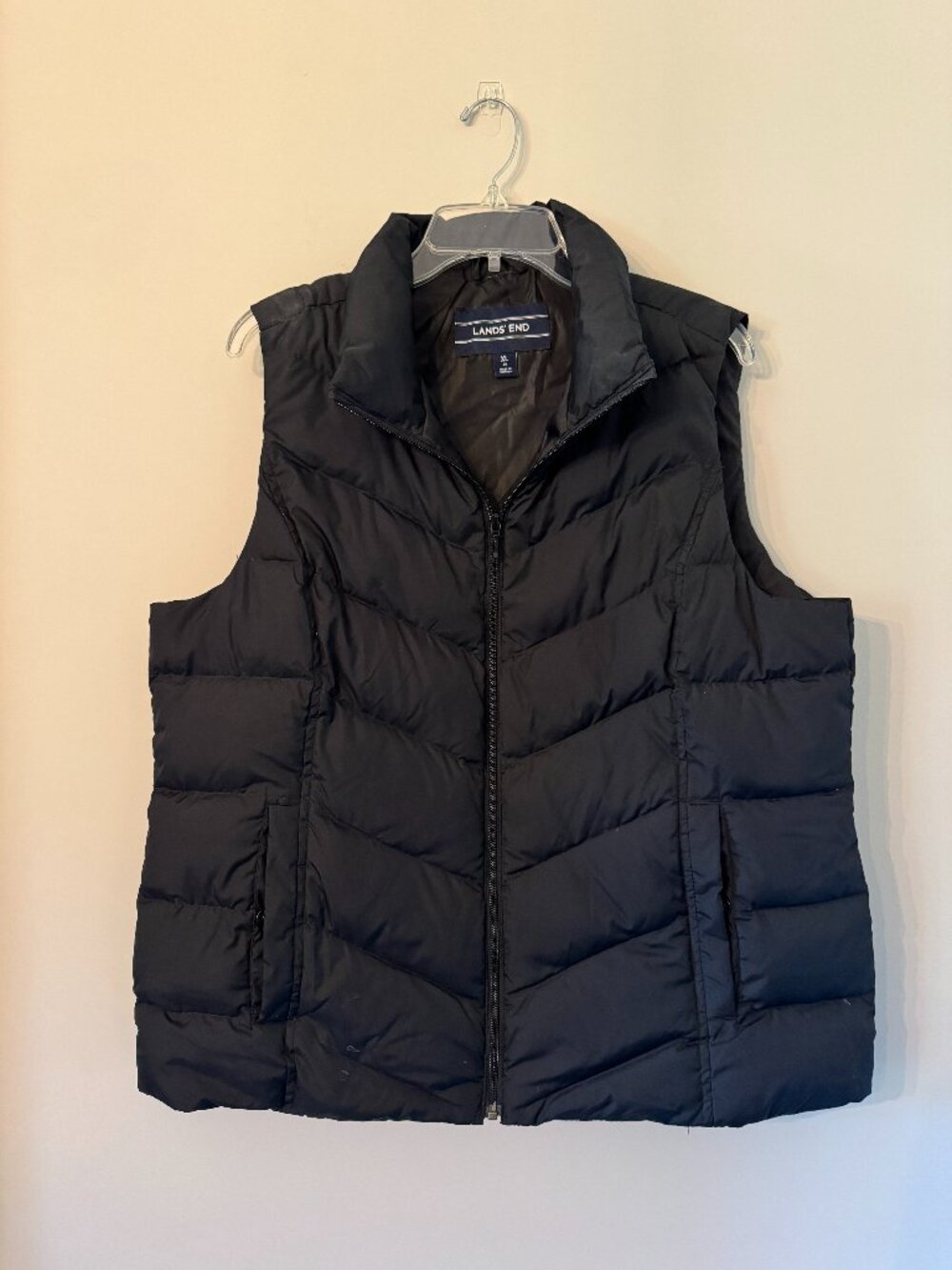 Land's End Quilted Down Puffer Vest Womens XL Black Full Zip Two Pockets 488144,